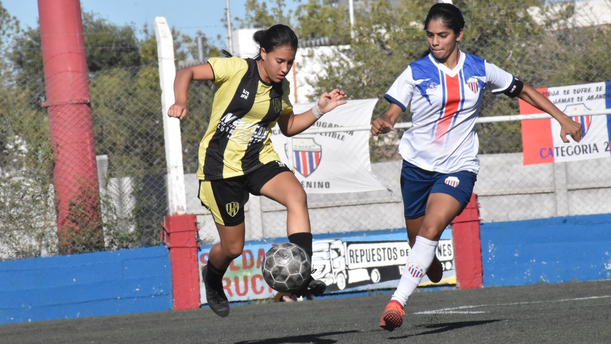 Las decanas golearon 6-0 a Atlético Neuquén. (Foto: Facebook club Pacífico)