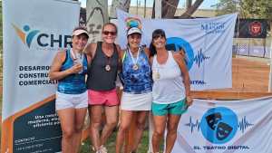 Con un torneo de dobles las tenistas del Alto Valle vivieron un fin de semana a plena competencia