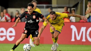 El partido entre Estudiantes y Boca se podría reanudar en abril.
