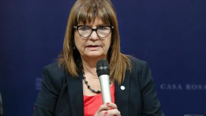 Bullrich anunció el envío al Congreso de la Ley de Imputabilidad y recibió el apoyo del presidente: «El que las hace las paga»