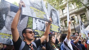 24 de marzo: el equipo Argentino de Antropología Forense lanzó una nueva campaña de identificación