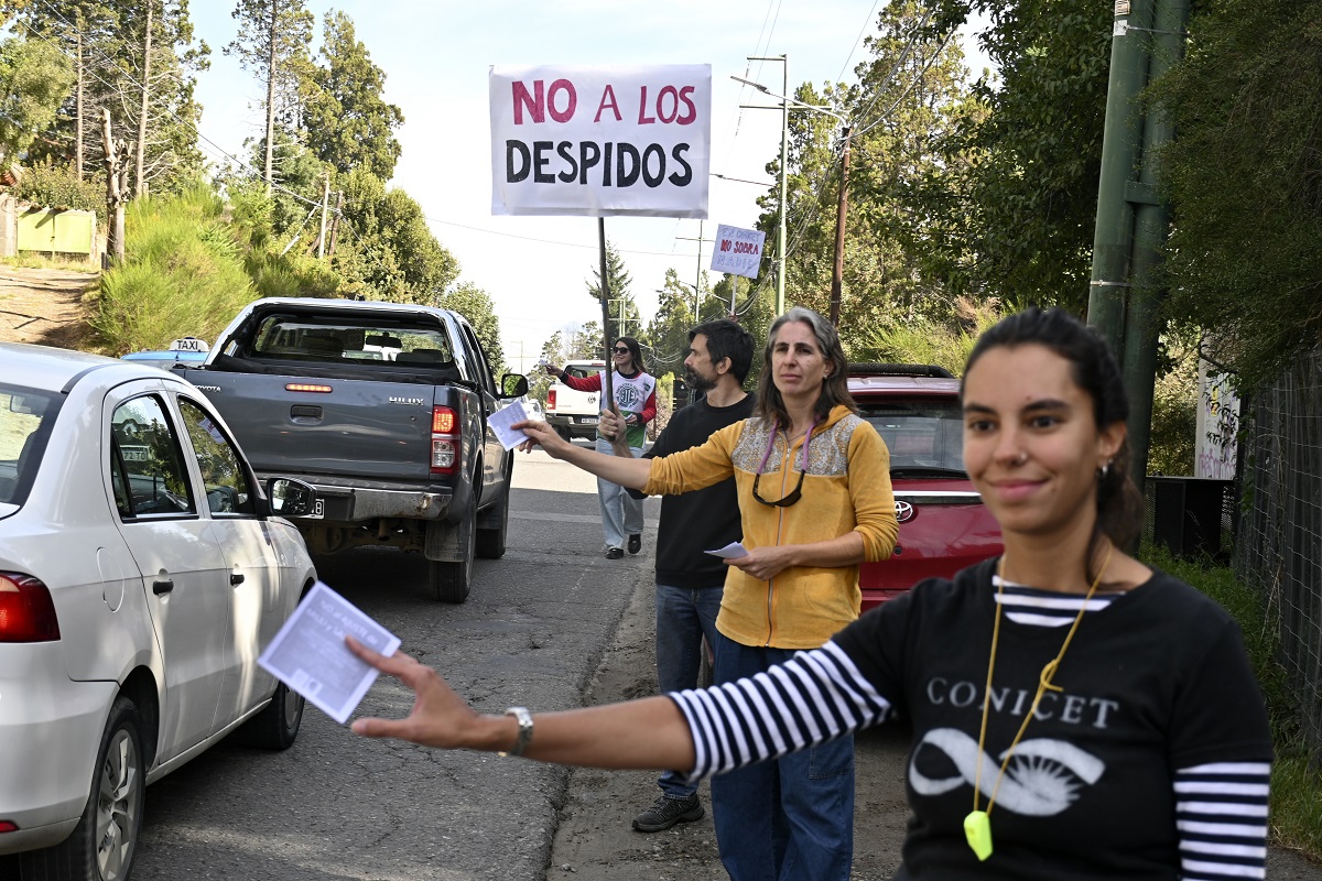 La volanteada recibió la solidaridad de numerosos automovilistas (foto Chino Leiva)