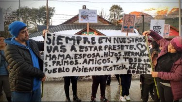 Una de las marchas para pedir justicia para Robinson. (Gentileza La Angostura Digital)