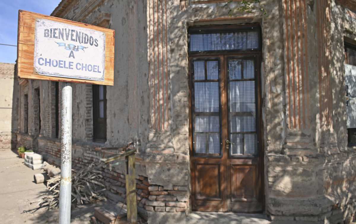 El historiador César Vapnarsky describió a la Casa Maldonado como “excepcional testimonio arquitectónico del Norte de la Patagonia”. Foto: Flor Salto.
