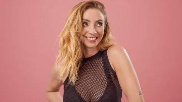 Sole Macchi, la creadora de «es viernes y tu cuerpo lo sabe», llega al Alto Valle con «Mentime que me gusta»