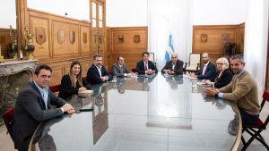 Ley Bases: el Gobierno de Milei reactiva negociaciones y aceptaría incluir la reforma laboral