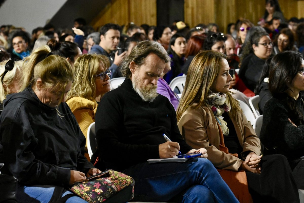 Docentes de Neuquén confirman el paro provincial de 72 horas, este viernes van a Plenario. Foto: Matías Subat