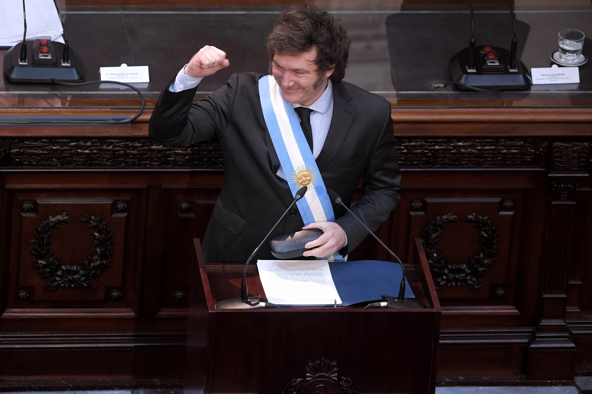 Javier Milei usó un especial atril para la apertura de sesiones en el Congreso. Foto: Julián Álvarez para agencia Télam.-