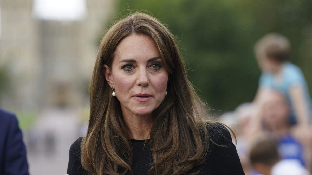 La falta de información oficial sobre Kate Middleton hace crecer los rumores a su alrededor.-