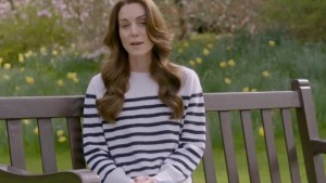 ¿Fue real? Seguidores aseguran que el video de Kate Middleton está retocado con inteligencia artificial