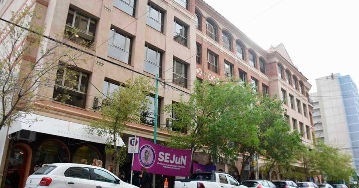 Judiciales de Neuquén rechazan propuesta salarial y convocan a nuevas huelgas