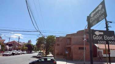 El hecho ocurrió el lunes 11 de marzo en calle Chrestia de Neuquén y está en investigación. Foto: Matías Subat. 