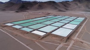 Chile abrió 26 salares para la inversión privada en la producción de litio