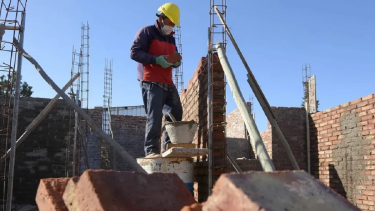 Potenciar Trabajo con cambios: se dividirá en dos programas.