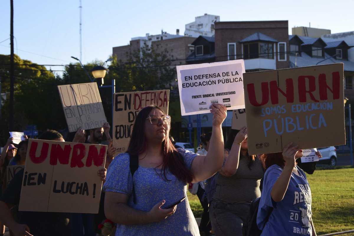 El recorrido de la marcha universitaria en Roca comenzará en la plaza San Martín.