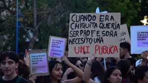 «Ñoqui – Cet», debate de gremios y hasta música en vivo: la original previa a la marcha universitaria en Roca