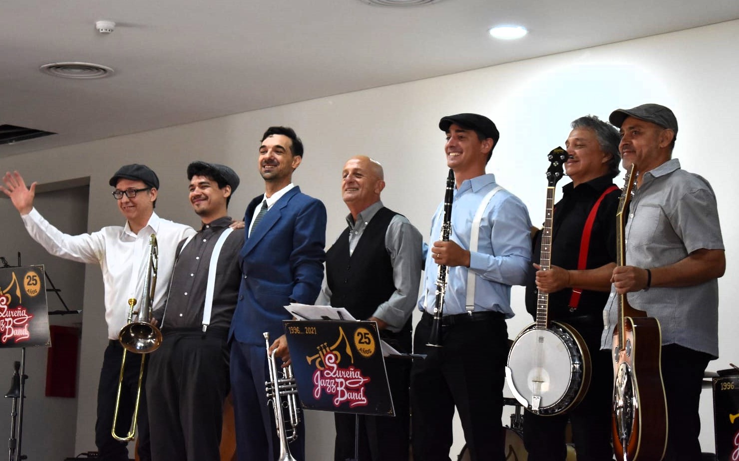 "Lo mejor fue cantar y aplaudir juntos al son de 'Cuando los Santos vienen Marchando', celebraron desde la Sureña Jazz Band. Foto: Gentileza.