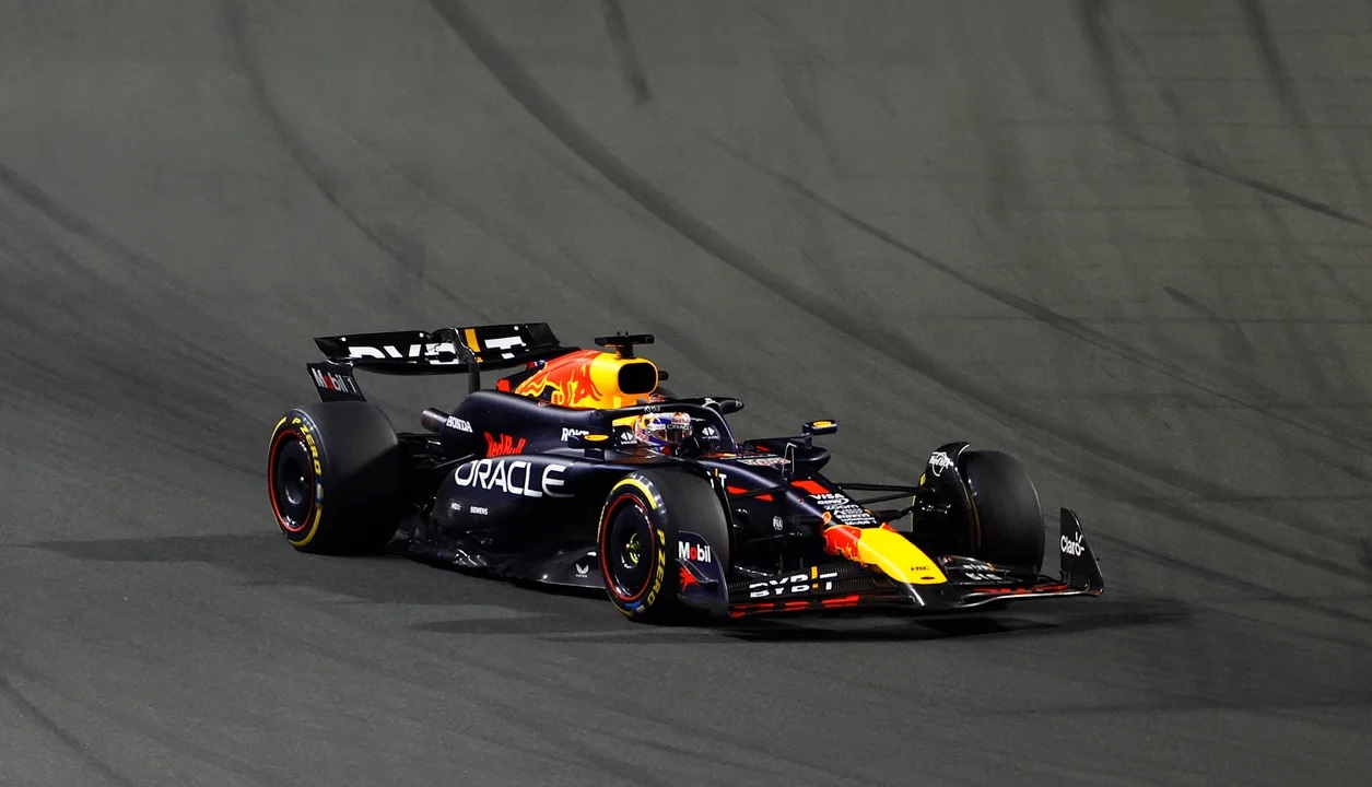 Verstappen continuó su racha ganadora en el Gran Premio de Arabia Saudita.