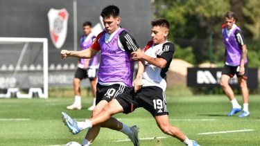 El plantel de River se entrenó este lunes durante la mañana.
