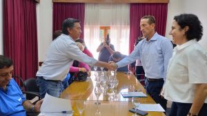Salarios en Neuquén: UPCN firmó la aceptación, pero Viales rechazó la propuesta del Gobierno