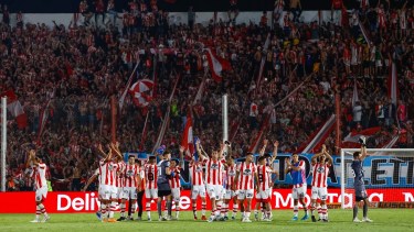 Instituto ganó de local y es único puntero de la zona A.