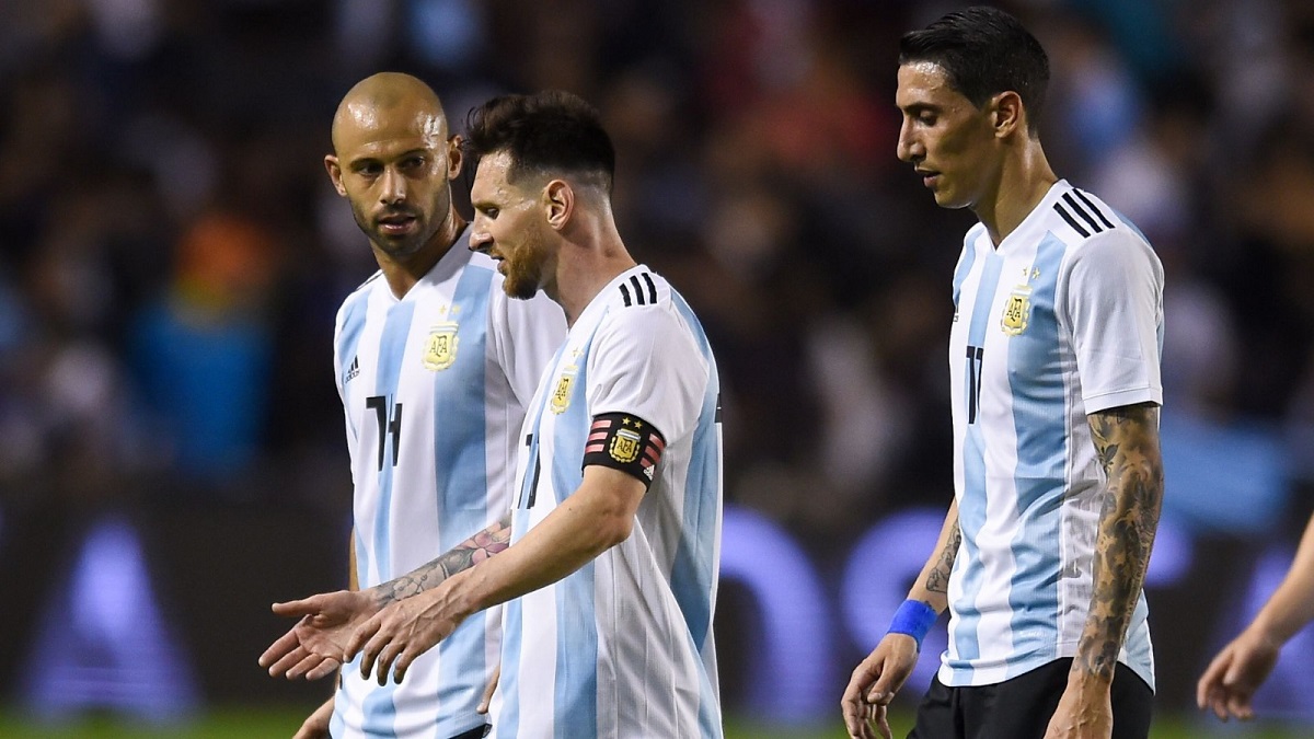 El técnico de la Selección Argentina Sub-23 habló sobre Messi y Di María.