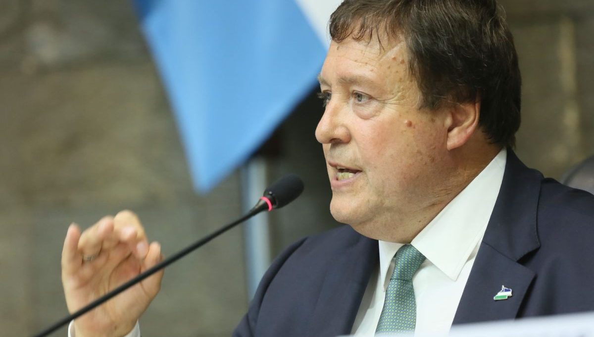 El gobernador Alberto Weretilneck respondió a Unter por el paro. Foto archvivo