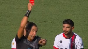 Godoy Cruz contra Newells y un empate lleno de polémicas: Banega otra vez expulsado