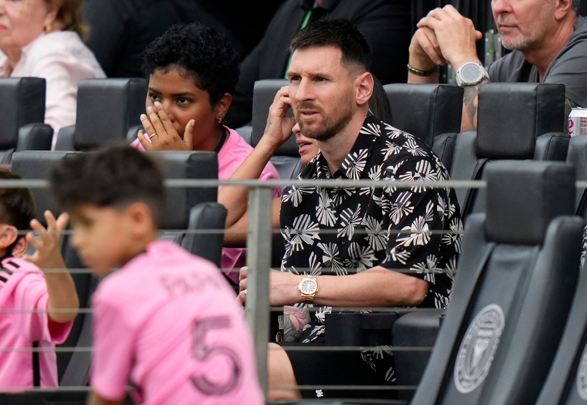 Messi vio el partido desde la tribuna junto a su familia.