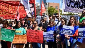 Video | Asamblea de la Universidad del Comahue en Neuquén: acto en rechazo al congelamiento presupuestario