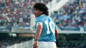 La espectacular jugada de Maradona en Napoli que se conoció 37 años después