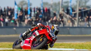 Motociclismo GP3: los Solorza fueron imbatibles y se quedaron con todo en Termas