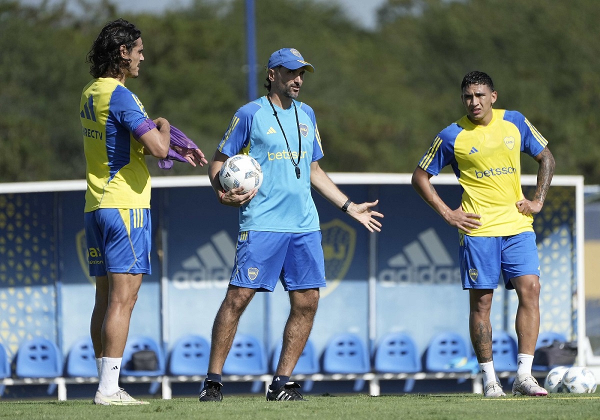 Diego Martínez durante el entrenamiento de esta mañana en Boca.