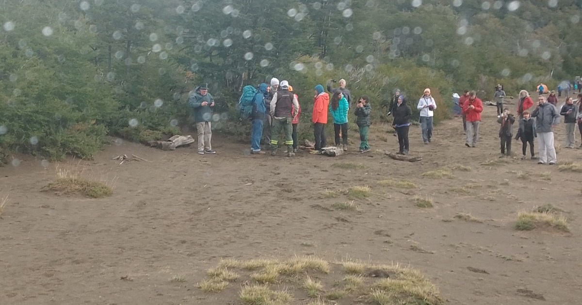 Un hombre de Roca debió ser evacuado de urgencia desde un refugio en Bariloche thumbnail