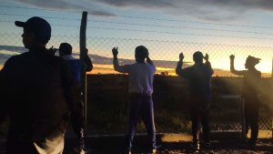 Detienen en Viedma a tres personas que intentaron robar un alambrado en el Parque Industrial