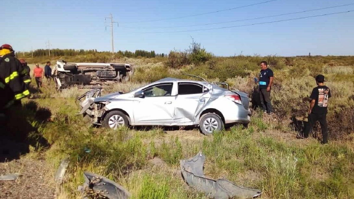 Fatal accidente sobre Ruta 151 en el ingreso a Catriel. Foto: Alas FM 95UNO