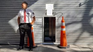 Los trabajadores de América TV realizan un paro por salarios