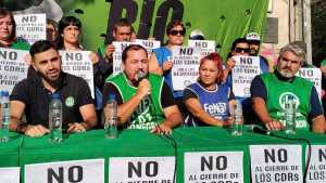 ATE protestó contra los despidos y cierres de  centros de asistencia social en Neuquén y Río Negro