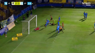 Atlanta y un "gol fantasma" que no le cobraron.