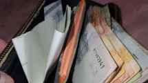 Imagen de Encontró una billetera con mucha plata en Roca y busca a su dueña para devolverla