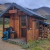 Imagen de Recorren la Patagonia en bici y carpa y en un parque nacional los esperaba la sorpresa más linda: una cabaña gratis