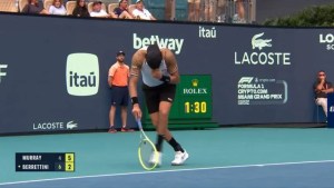 Video | Susto en el Masters de Miami: un tenista italiano se descompensó en pleno partido