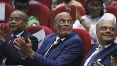 El premier de Haití dice que renunciará tras pico de violencia: no está claro quién tomará el relevo