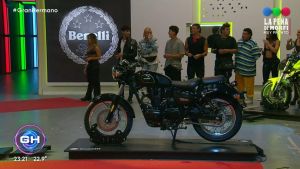 «Manzana» ganó la moto en Gran Hermano y se supo a quiénes «Furia» les aplicó la espontánea