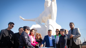 En un emotivo acto, inauguraron el monumento a la Mujer en Cutral Co