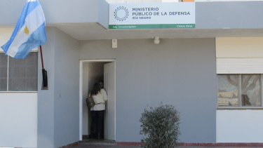 La niña también había sido víctima de abuso por parte de su padre.