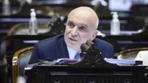 «Cuánta plata necesitan para que sus diputados levanten la manito»: así será la negociación con los gobernadores