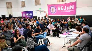 Una de las asambleas del sindicato de judiciales. (Archivo/Florencia Salto)