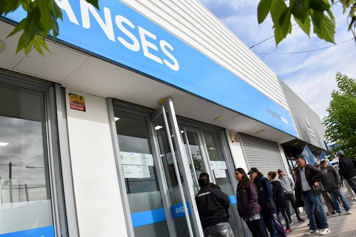 Bono de Anses para jubilados y pensionados: cómo continúa el pago en ...