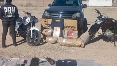 Parte de los elementos secuestrados en los allanamientos. 